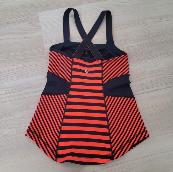 LULULEMON Work It Out Tank size 4 - Picture 15 of 17